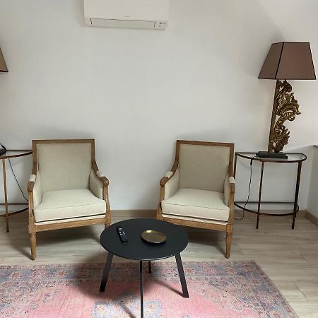 Au Coin Des Hospices Apartment Бон Екстериор снимка
